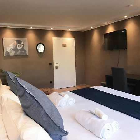 Mike'S Four Apartment ดุสเซลดอร์ฟ ภายนอก รูปภาพ